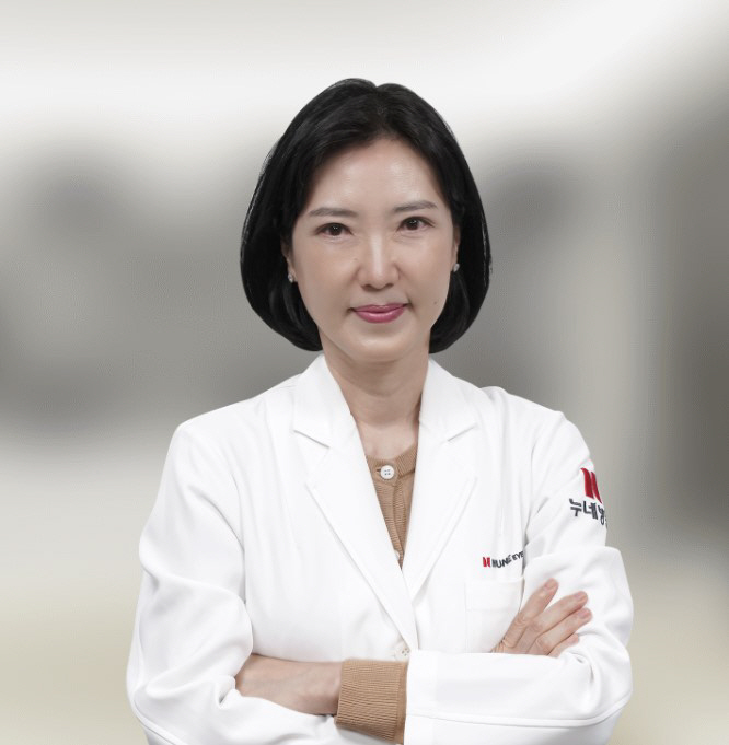 세대별 안구건조증 관리는?…방치땐 각막 염증 유발