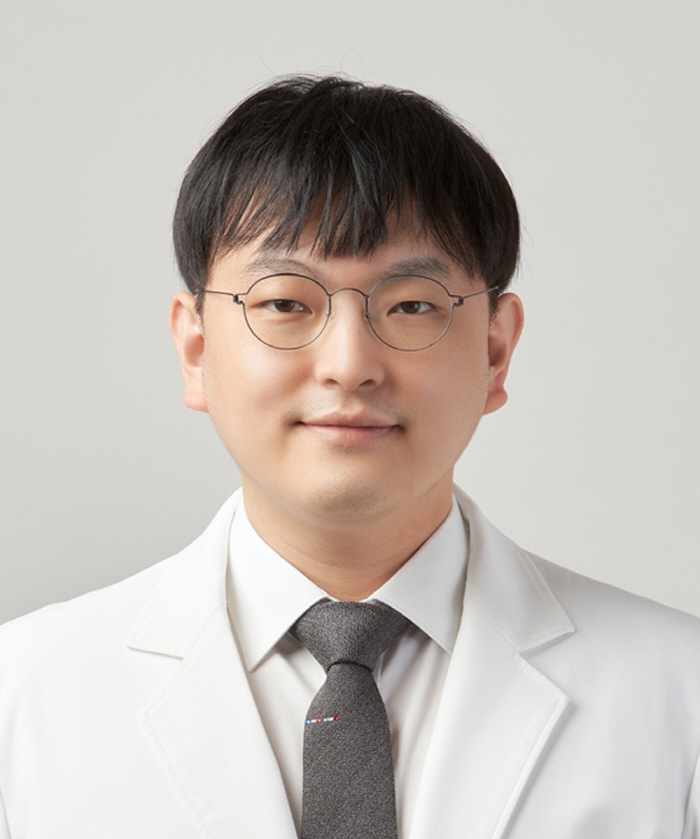손과 발, 턱 점점 자라는 '말단비대증' 치료는?