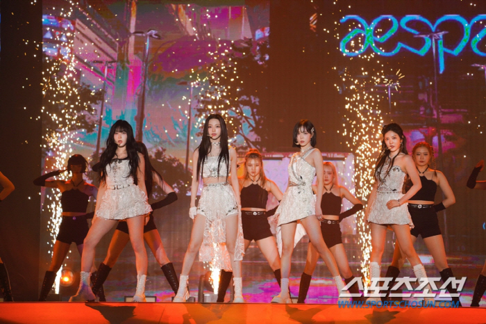 에스파, 8월 도쿄돔서 콘서트…해외 아티스트 '최단 기간' 도쿄돔 입성