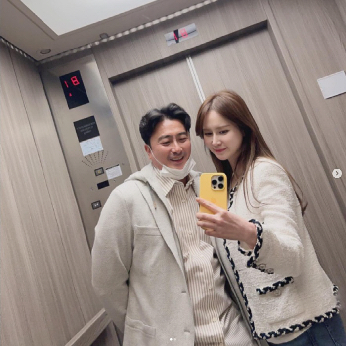 안정환♥이혜원, 권태기가 안 올 것 같은 잉꼬부부 "하루에 한번 칭찬하기…