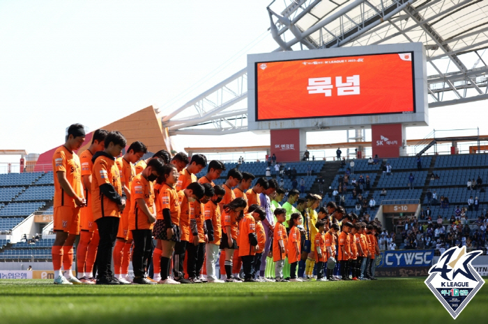 [현장리뷰]못 말리는 울산, 정승현·주민규·강윤구 연속골로 제주 3대1 …