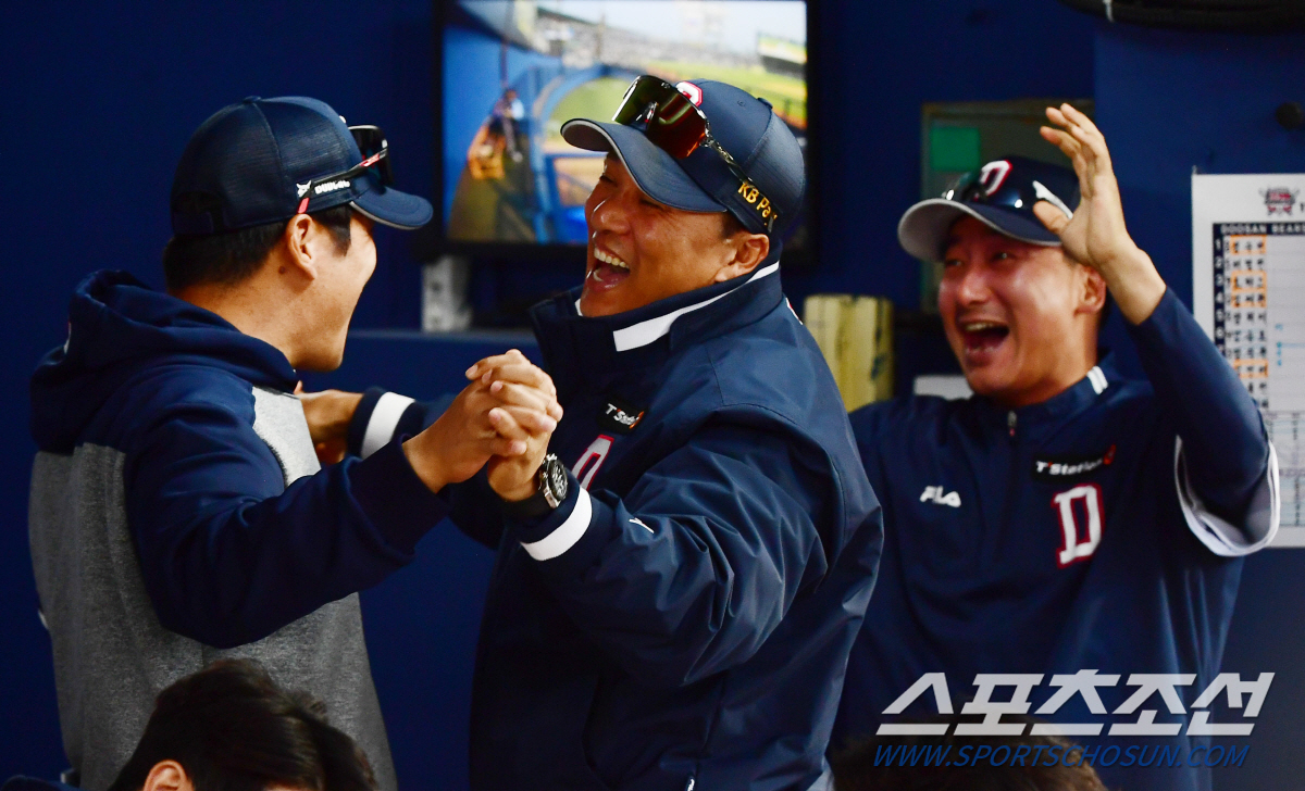 "1점이 필요하니" 계산 적중 '스퀴즈'…베일 벗은 '이승엽표' 세밀함