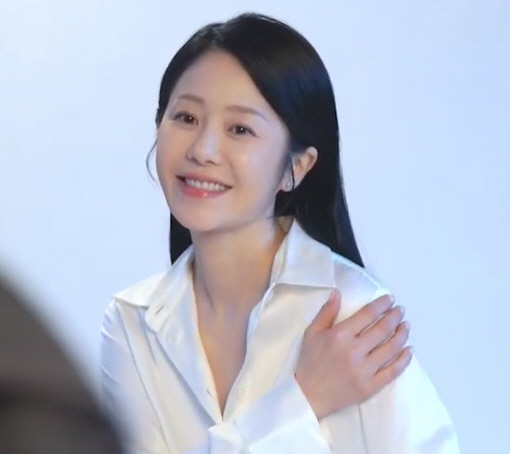 '52살' 고현정, 입금 완료 근황 "20년 전 '봄날' 미모 복귀" 다…