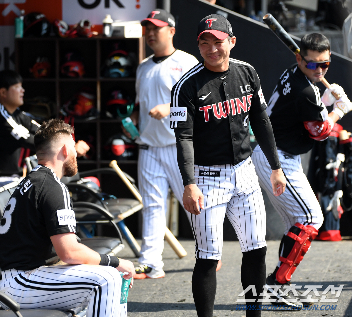 '외국인 타자 잔혹사 끊나?' 3안타 몰아친 오스틴..'LG 긁지 않은 …