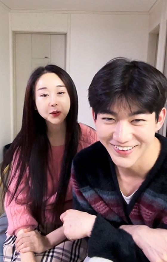 [종합] 함소원, ♥진화 이혼 발표 6시간만 번복 "사이 자주 안좋지만 …