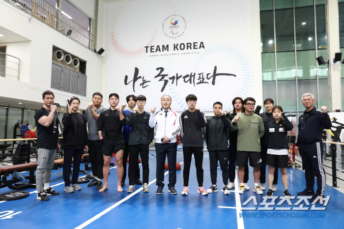 "고아X가난X장애,그럼에도 불구하고 '희망의 증거'가 된" 김진혁 항저우…