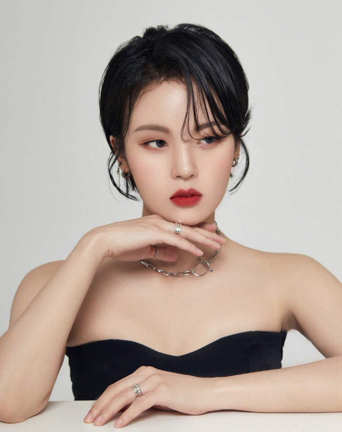 13기 현숙도 파격 메이크오버 대성공…귀여움 벗고 시크美 장착