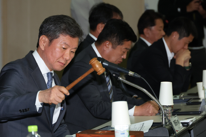 [공식발표]'승부조작 사면 논란' 축구협회, 부회장·이사진 전원 사퇴