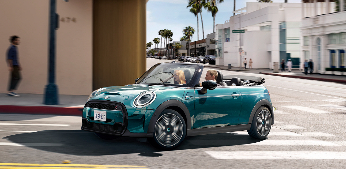 MINI, 컨버터블 30주년 기념 '컨버터블 씨사이드 에디션' 한정 판매