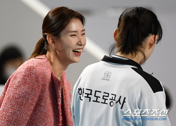 '다치지 말고!' 수지 언니가 웃었다..따듯한 마음은 덤 '미녀들의 수다…