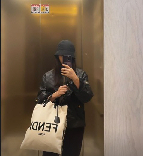 고소영, "억울하다"던 초고가 아파트 엘베는 다르네…온몸 명품 도배한 외…