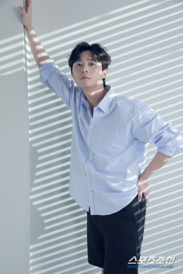 배우 박서준, 남성복 지오지아 여름화보 공개 “올 여름, 청량함 드림”