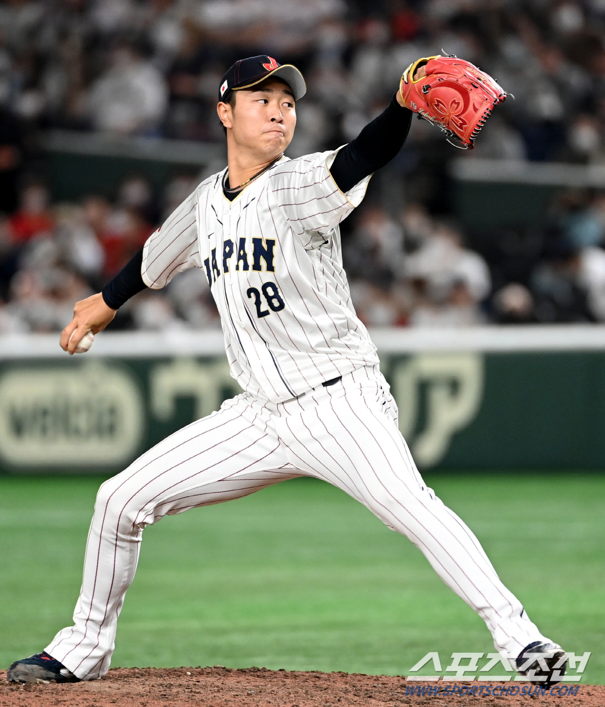 ML 스카우트 앞에서 최고 158km…WBC 우승주역 야마모토 첫 등판 …