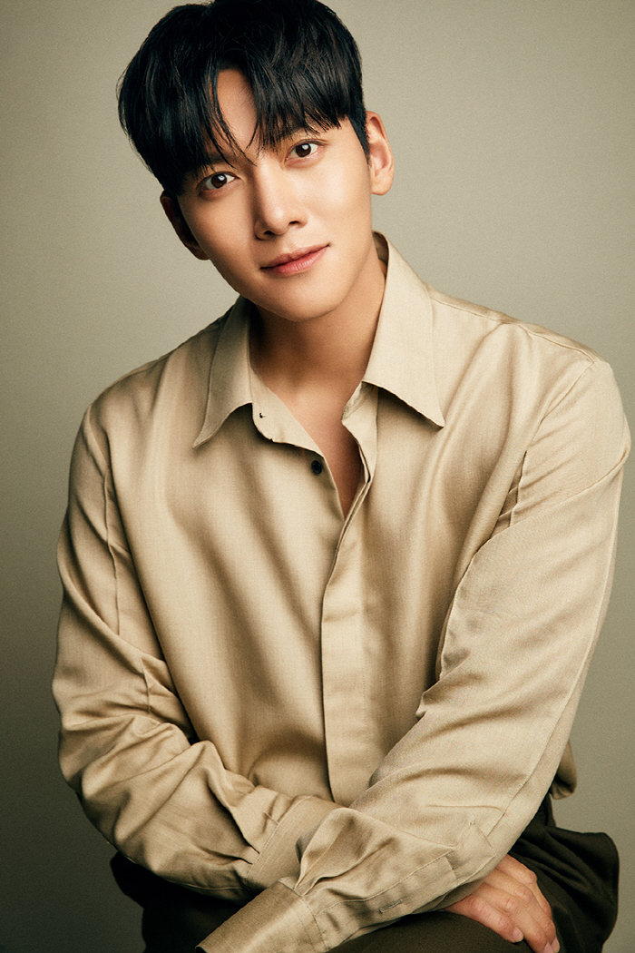 지창욱, 스프링 컴퍼니와 전속계약 '오랜 신뢰와 유대 바탕' [공식]