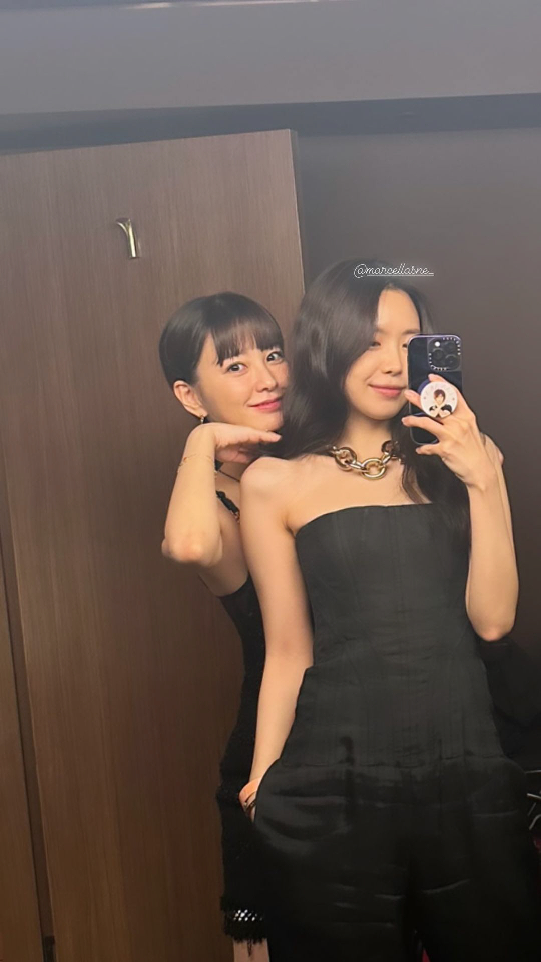 YG 간 손나은, 지드래곤 파티 참석…'11살차' 정유미와 절친 투샷