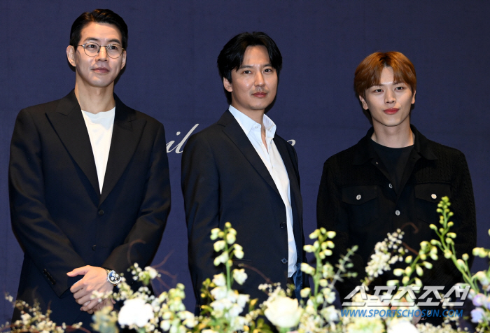 [SC현장] "이승기는 없지만"…양세형→육성재·차은우, 결혼식 빛낸 '집…