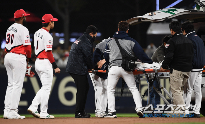 '주자 충돌→어깨 탈구' 김인태, 최소 회복까지 4주…송승환 콜업