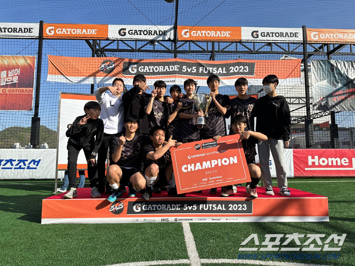 완주중, '5v5 게토레이 풋살 2023' 전주 챔피언 등극... '8골…