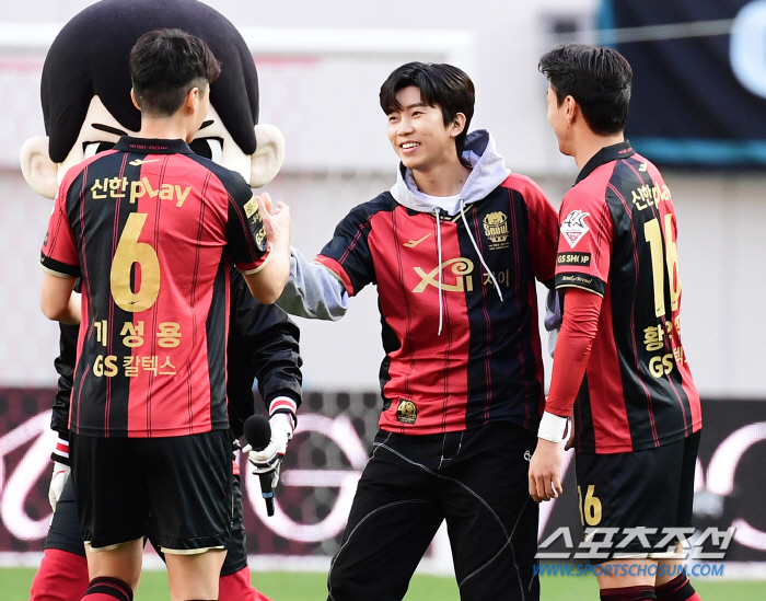 [K리그1 현장리뷰]'IM HERO' 임영웅 '절친' 황의조 깨웠다 10…