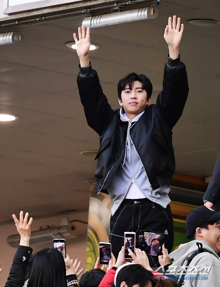'임영웅 효과' 또 입증...'4만 5천' 최다 관중→승리 이끈 '히어로…