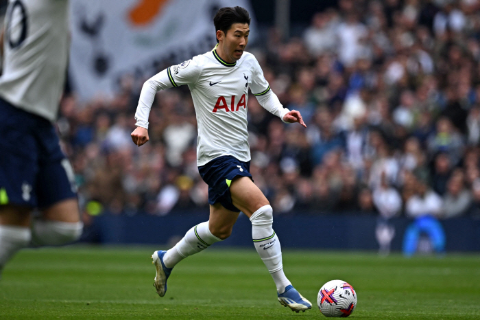 [속보]손흥민, 8시즌 만에 EPL 100호골 금자탑…역대 34번째 선수…