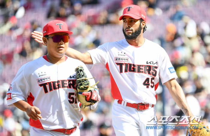'싱커가 151km? 이걸 어떻게 쳐!' 타이거즈 '복덩이' 메디나..'…