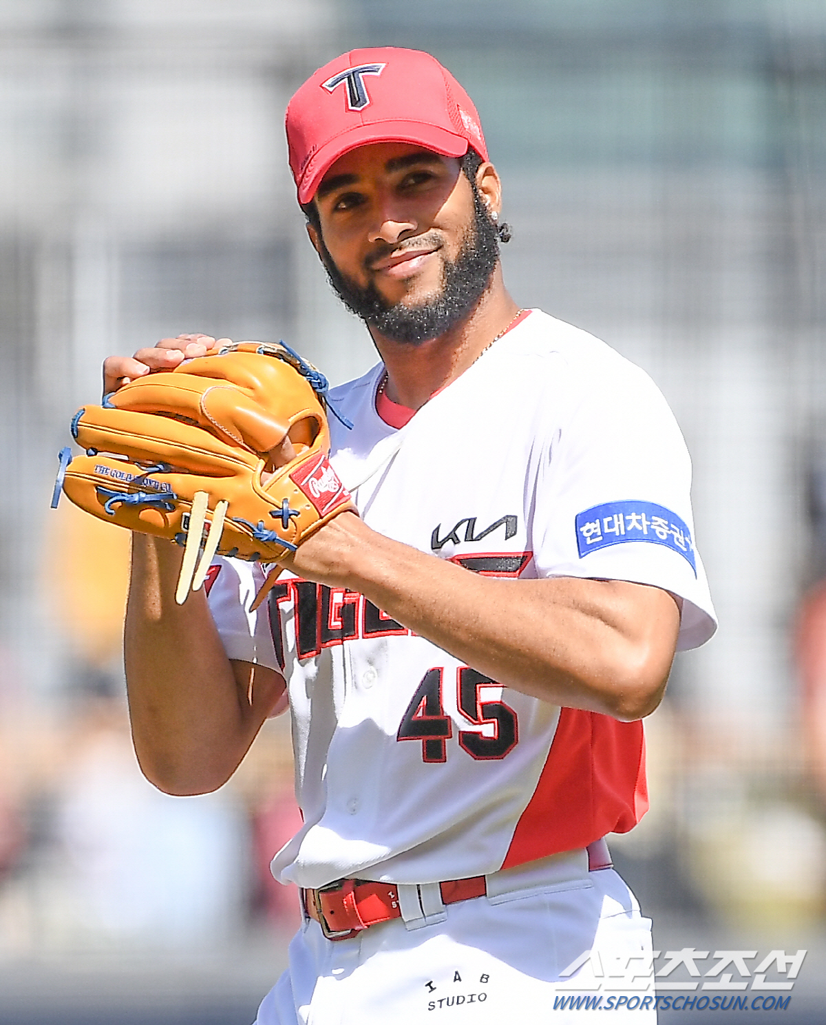 '싱커가 151km? 이걸 어떻게 쳐!' 타이거즈 '복덩이' 메디나..'…