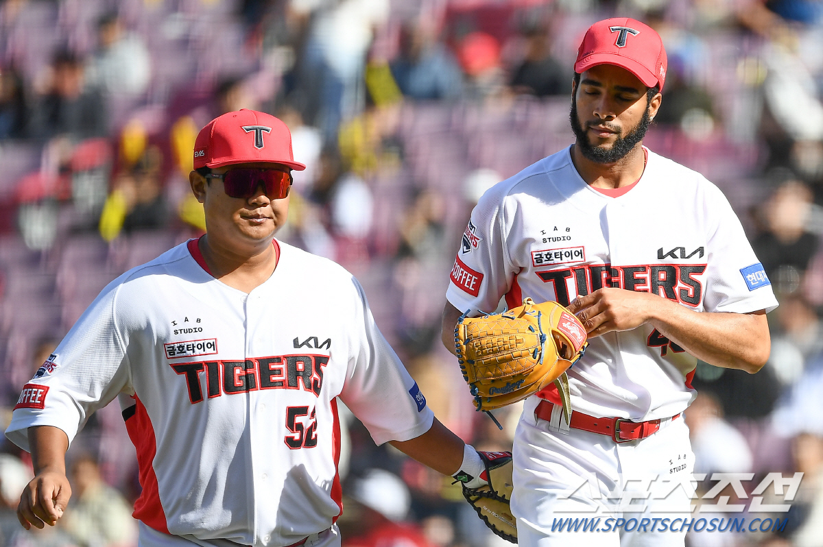 '싱커가 151km? 이걸 어떻게 쳐!' 타이거즈 '복덩이' 메디나..'…