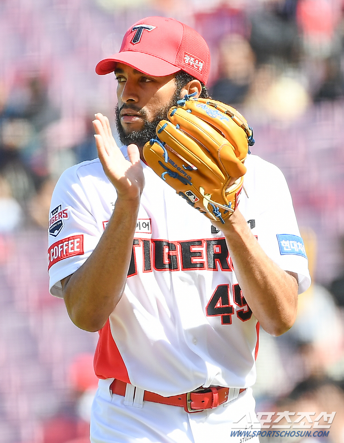'싱커가 151km? 이걸 어떻게 쳐!' 타이거즈 '복덩이' 메디나..'…