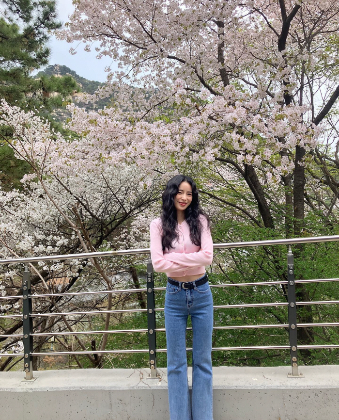 '♥이도현'이 찍어줬나..임지연 "내 벚꽃" 상큼한 미소에 미모