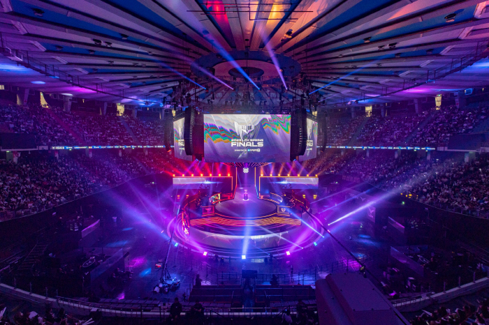 우리은행, '2023 LCK 스프링 결승전' 우승팀 시상…팬 대상 현장이…