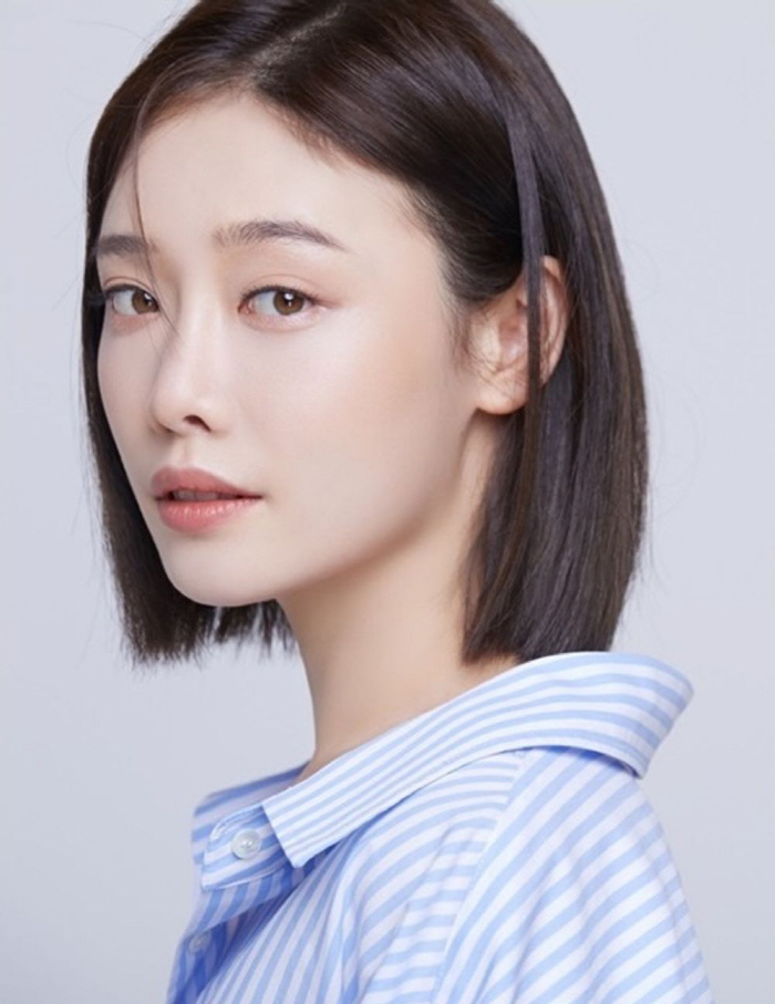 [공식] '더 글로리' 김히어라, 유명 소속사 마다하고 오랜 매니저 손 …