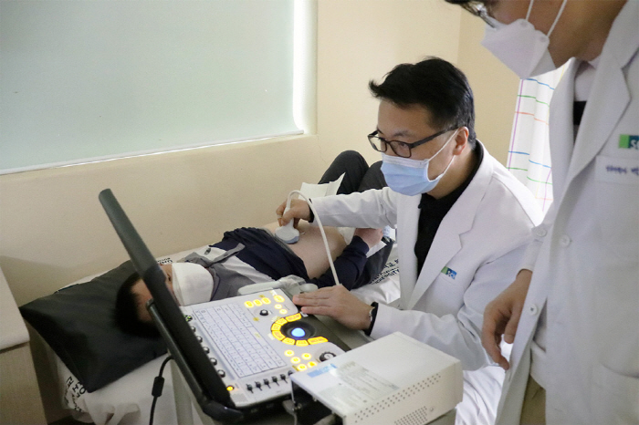순천향대 부천병원, 무의촌 장봉도에서 의료봉사…의약품 등도 제공