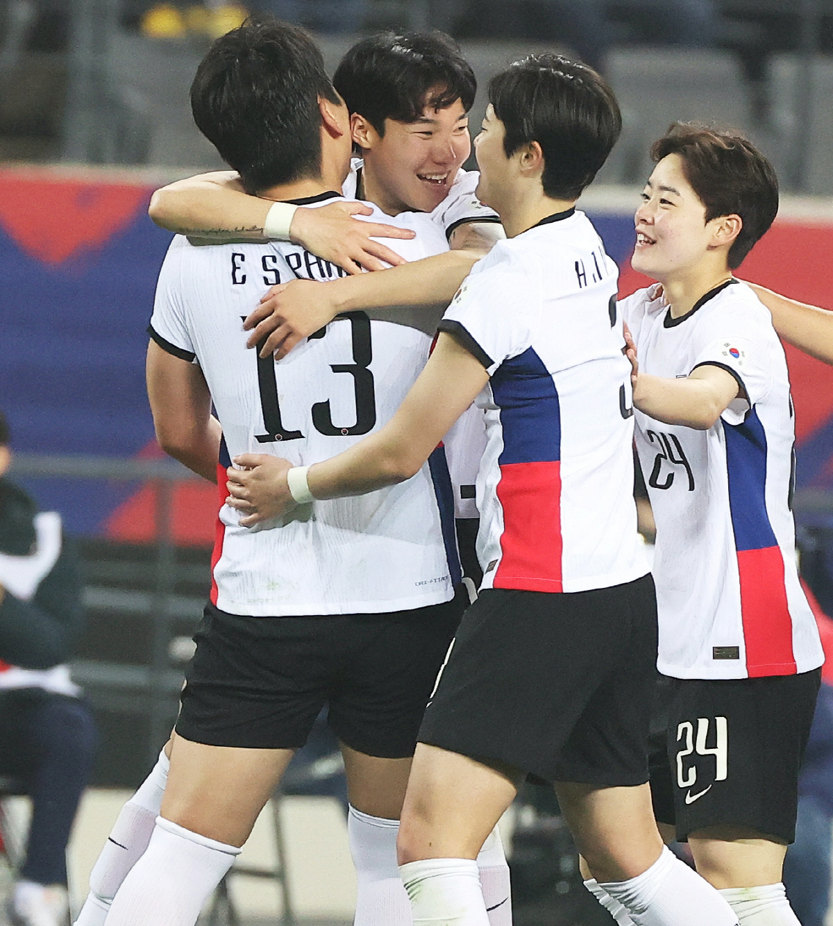 '이금민 해트트릭X박은선 2G-1AS' 콜린벨호,잠비아에 5대0 퍼펙트 …
