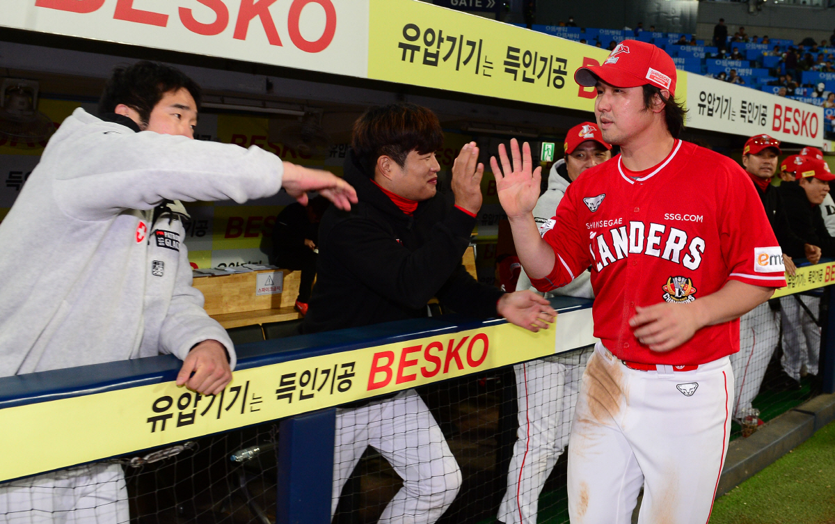 '박성한 원맨쇼+문승원 682일 만 선발승' SSG 6연승, '찬스 침묵…