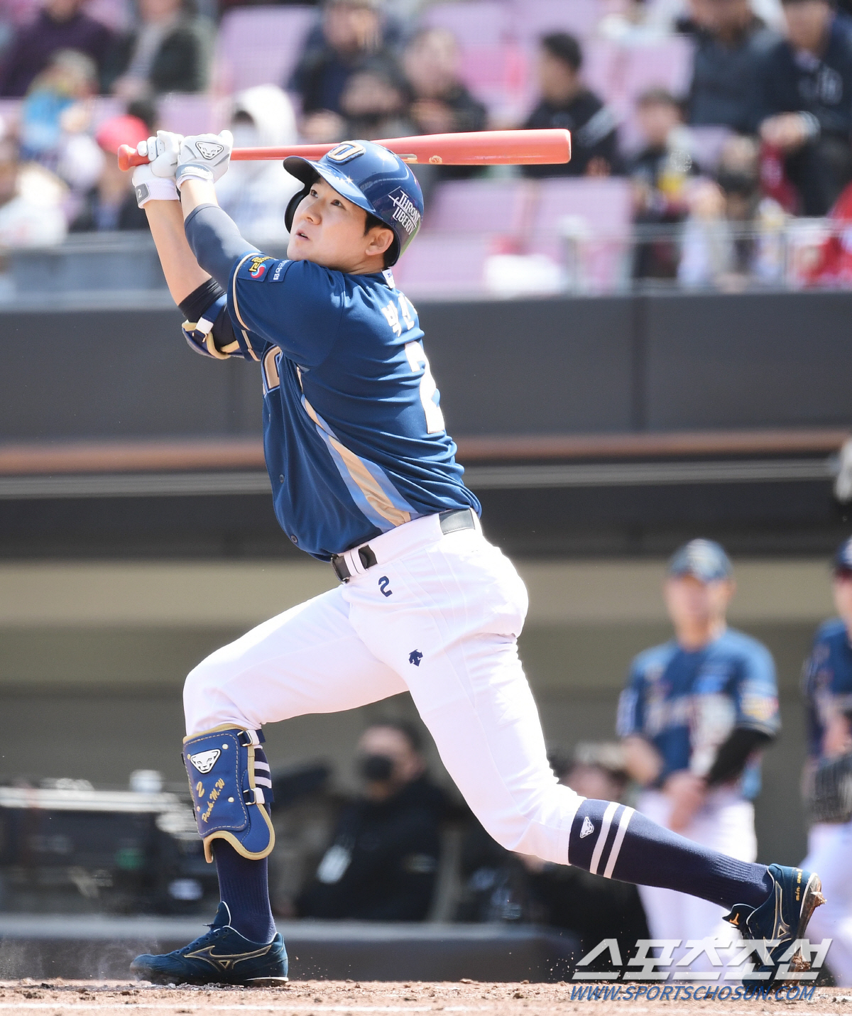 투-타 외인 둘이나 빠졌는데…, 방어율 1위, 홈런 1위, 타율 2위에 …