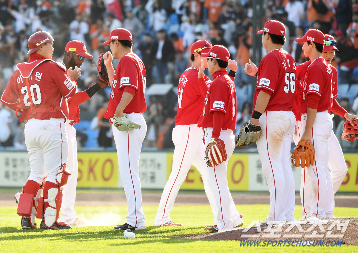 "지나간 건 생각 안한다" 원투 펀치 빠져도 5연승질주, 사령탑은 202…