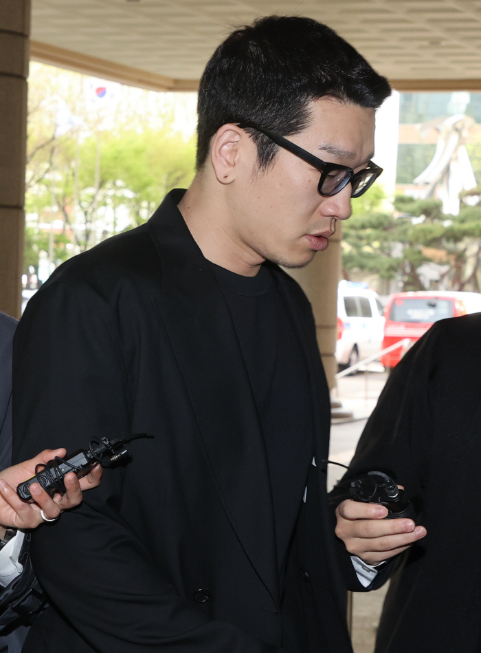 [종합] '불법 촬영' 끝은 결국 '옥살이'…뱃사공, 탄원서 100장 냈…
