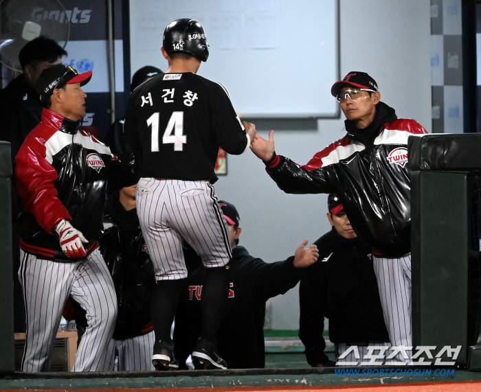 '3:0→3:4→5:4→5:7→12:8' 야구는 9회부터! '김현수 결승…