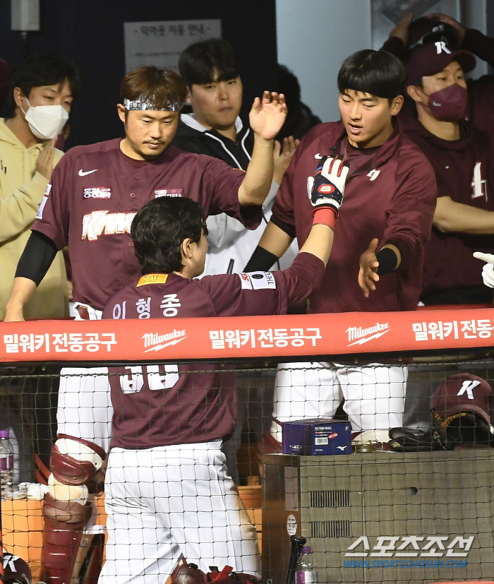 '안우진 160km 쾅!' 키움, 두산 잡고 5연패 탈출 [잠실 리뷰]