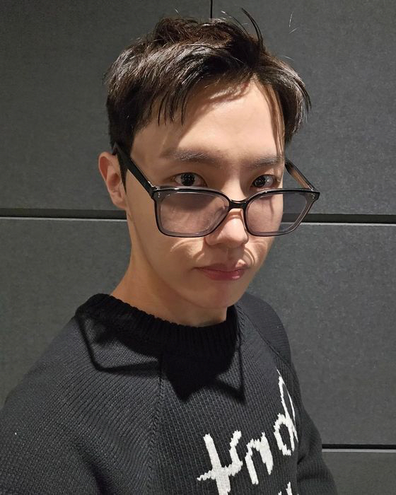 BTS 제이홉, 18일 육군 현역병 입대...강원 전방부대 간다