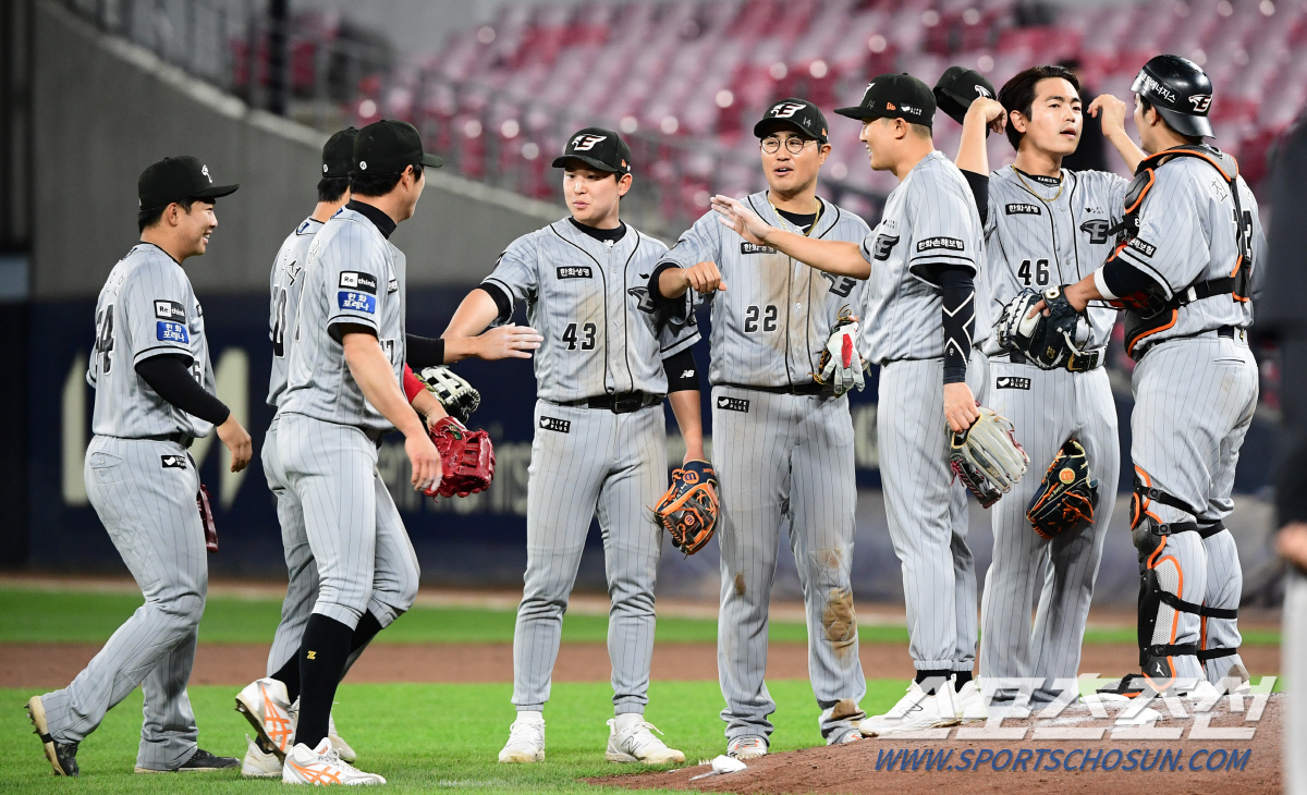 [광주현장]6이닝 무실점 눈부신 역투, 장민재 "오늘 1구 1구 최선을 …