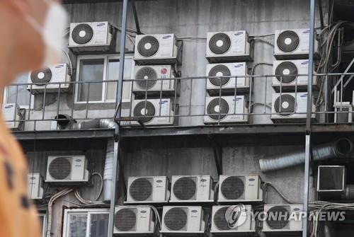 에어컨의 불편한 유혹…신간 '일인분의 안락함'