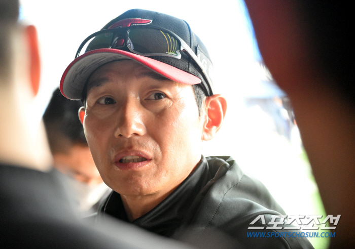 [잠실현장]"인생이 걸린 일인데…" 35세 베테랑 이천웅 불법도박, 고개…