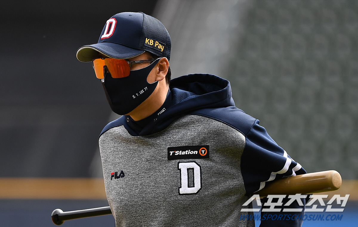 직업병 스트레스에서 자유로울 수 없지만, 1년차 이승엽 두산 감독, "일…