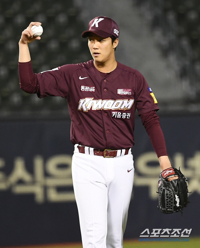 '1선발 부담감 없다?' 안우진 향한 사령탑의 흐뭇한 시선 "큰 경기에서…
