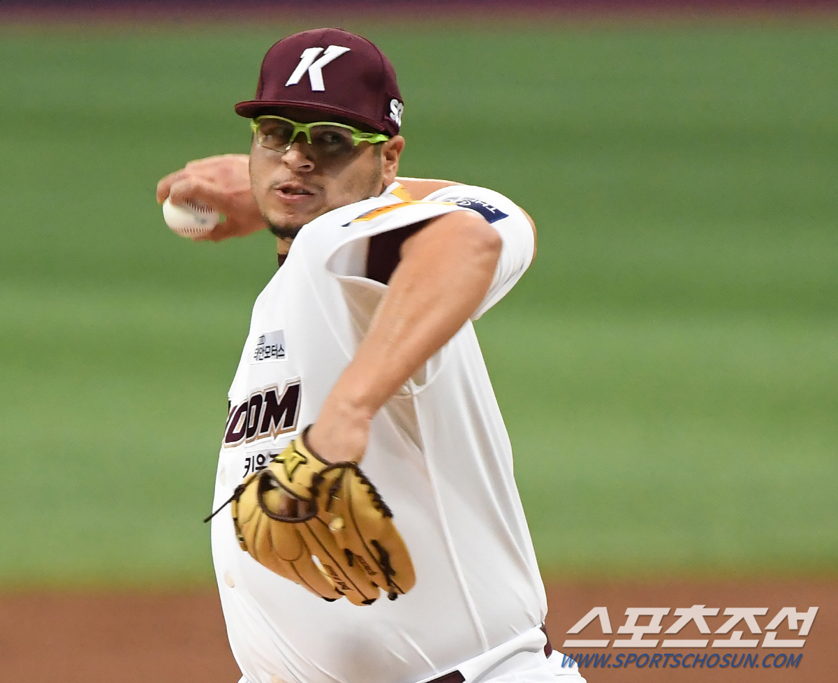 '임병욱 투런포+후라도 QS' 키움, 이틀 연속 KIA 완파 '3연승'[…