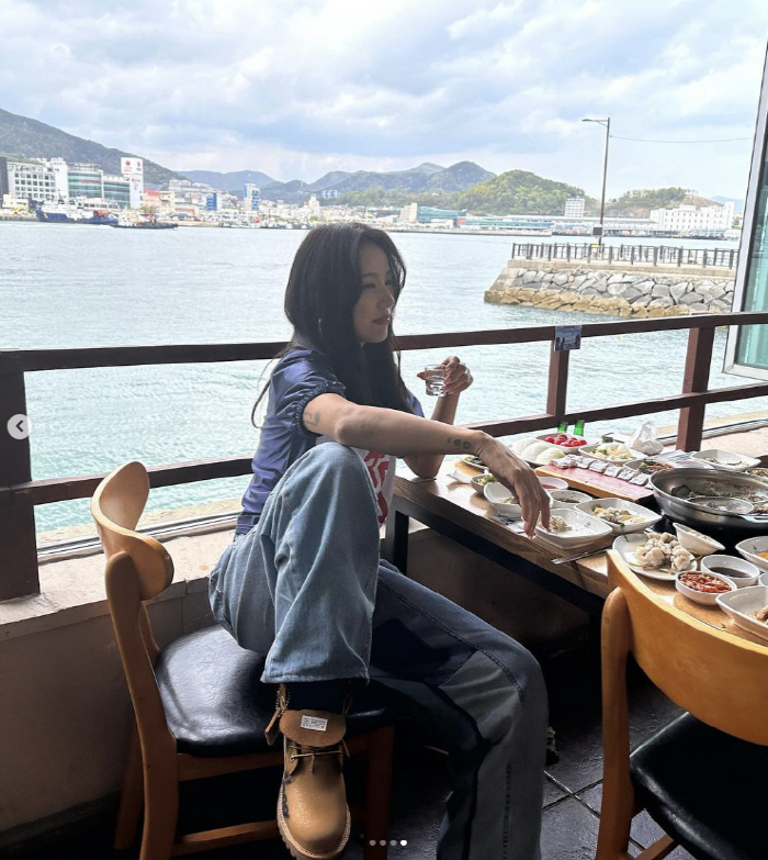 '돌아온' 이효리, 횟집을 수상 클럽으로 만들어버리는 힙스타 클라쓰