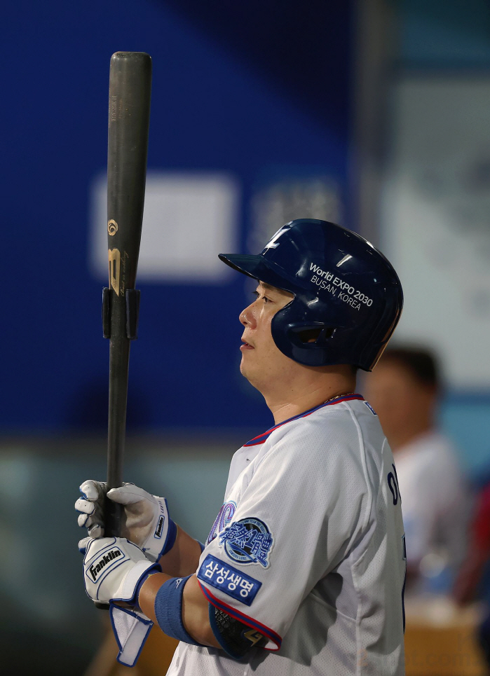 김동엽 다친 바로 다음날에…, 이원석 마저, 경기 중 허벅지 통증으로 교…