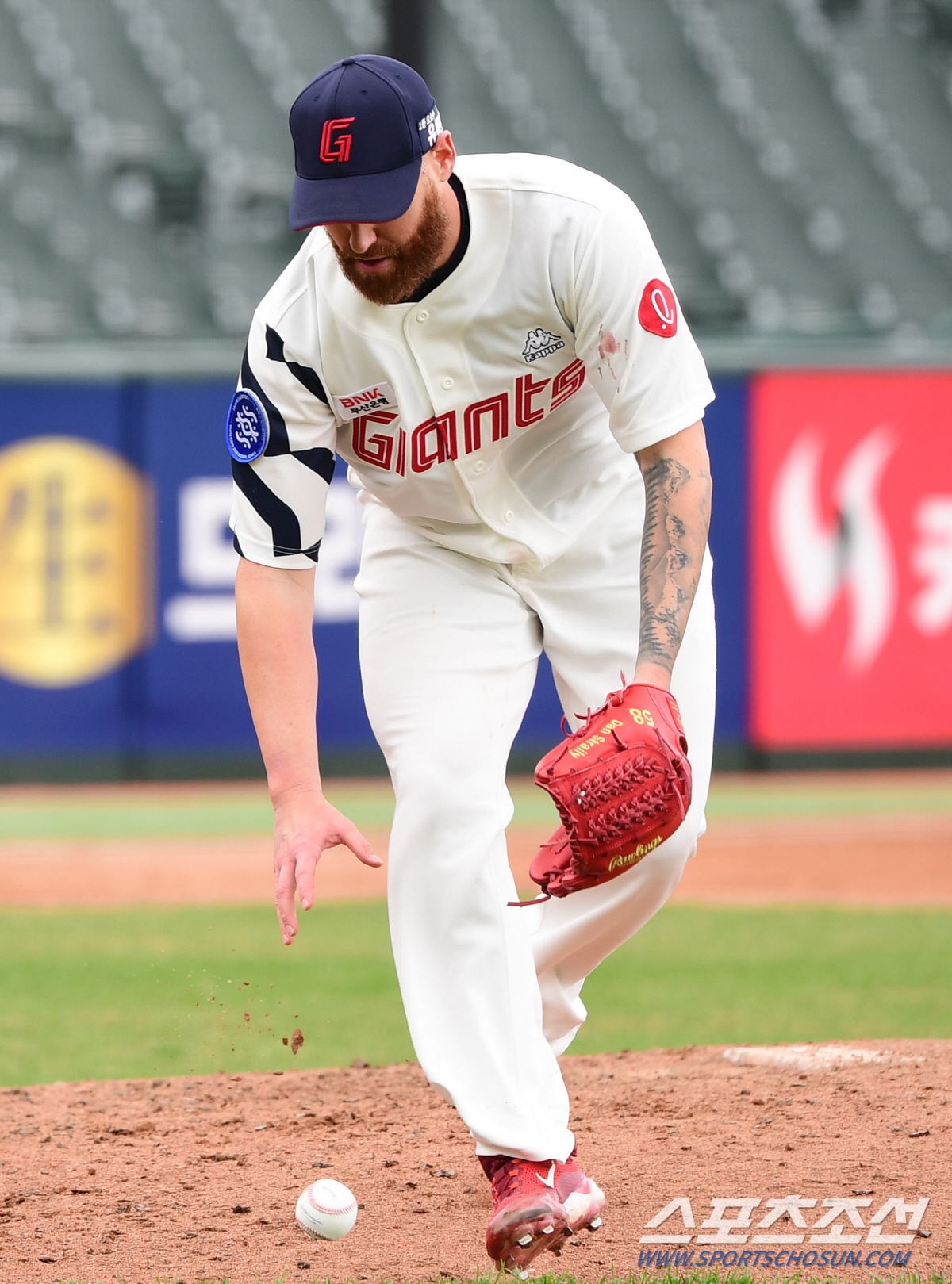 스트레일리에 이어 반즈마저…, 삼성전 무려 8실점 와르르 ERA 10.8…